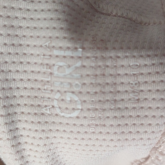Athleta Girl Soft Light Pink Sports Bra, Bralette - Girls Size M/8-10 - Picture 3 of 5